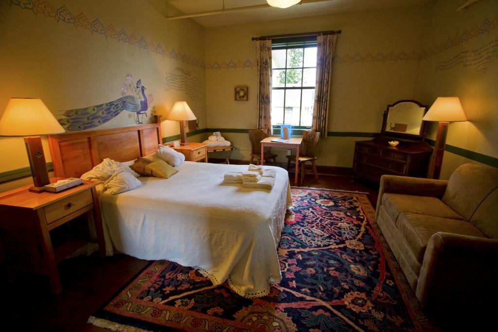 Готель Mcmenamins Edgefield Траутдейл Номер фото