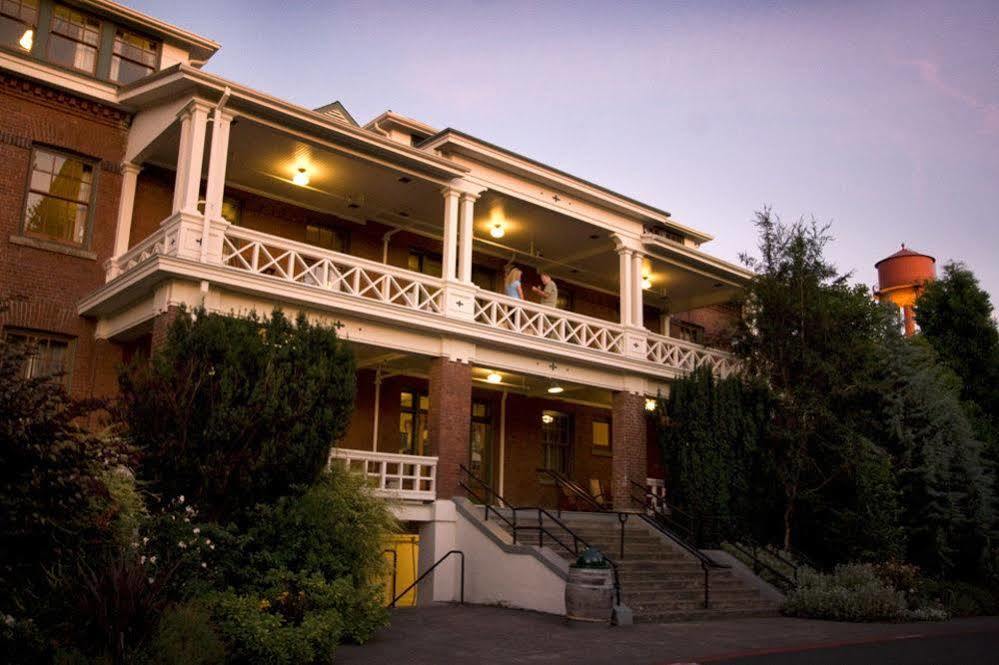 Готель Mcmenamins Edgefield Траутдейл Екстер'єр фото