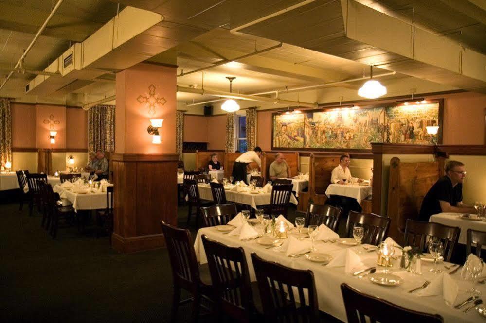 Готель Mcmenamins Edgefield Траутдейл Екстер'єр фото