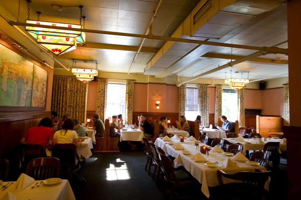 Готель Mcmenamins Edgefield Траутдейл Екстер'єр фото