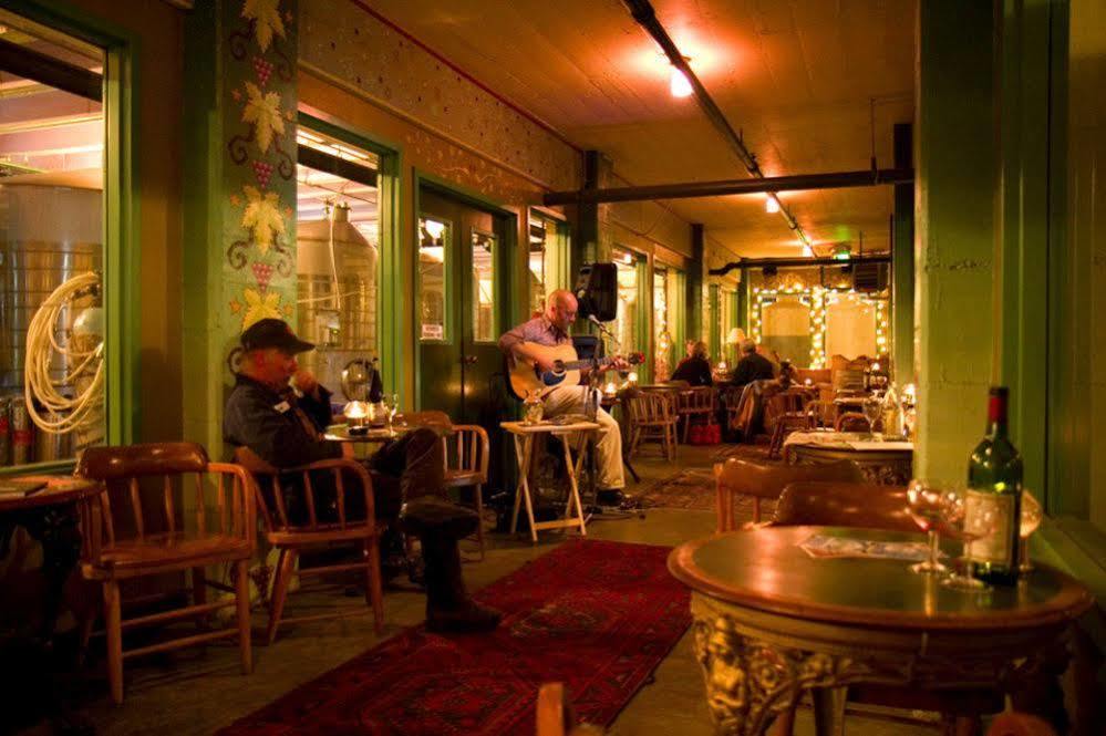 Готель Mcmenamins Edgefield Траутдейл Екстер'єр фото